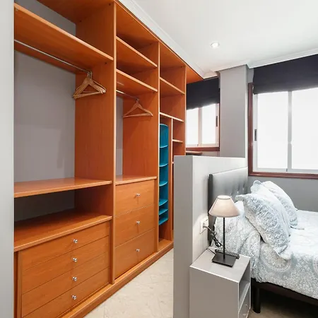 Chic Y Con Parking By فيجو