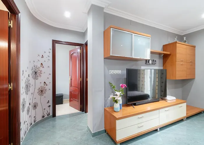 Chic Y Con Parking By * Vigo