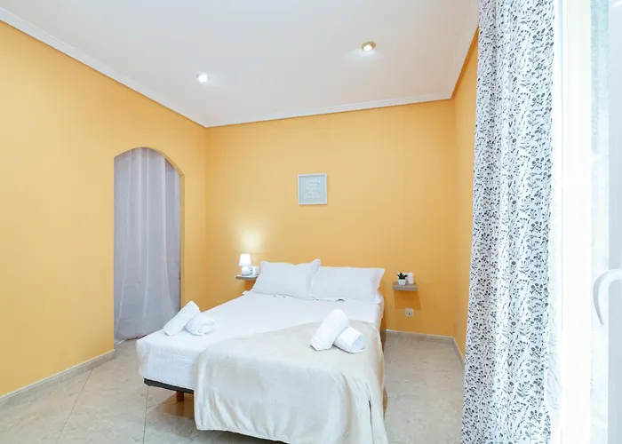 Chic Y Con Parking By Vigo